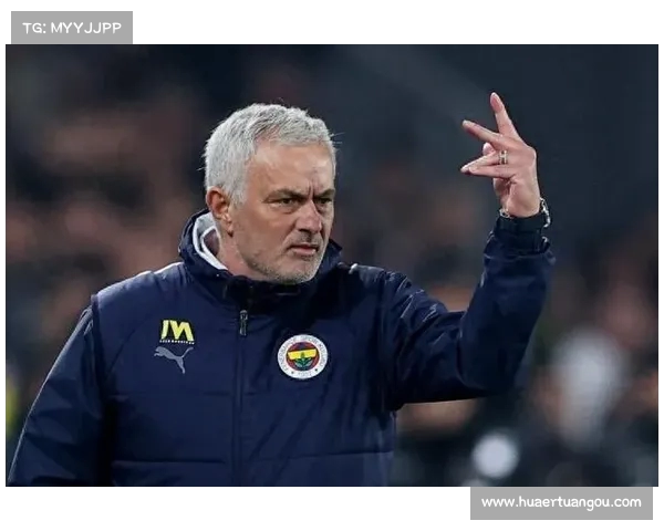 曝葡萄牙足协邀穆里尼奥兼任国家队与罗马主帅职务 曝葡萄牙足协邀穆里尼奥兼任国家队与罗马主帅职务